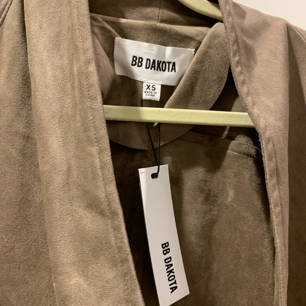 Jacket - Picture 2 of 3